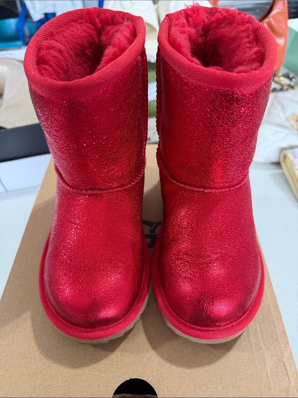 Toddler girl UGGs size 11 - Picture 2 of 5
